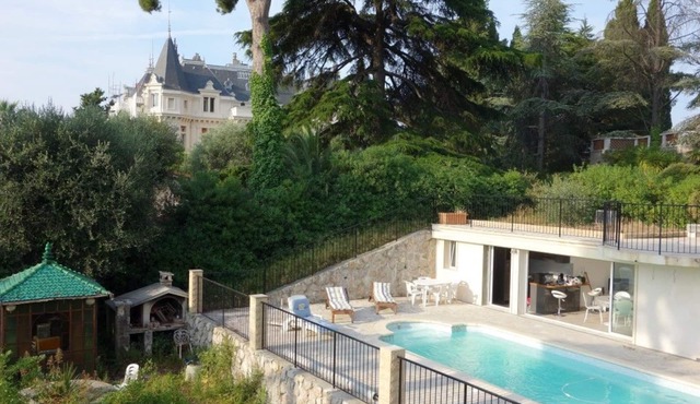 Comfortable villa - 3 rooms - PRIVATE swimming pool in a quiet location in Nice
