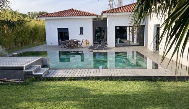 Comfortable villa between Hyeres and Carqueiranne from Saturday to Saturday