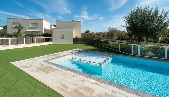 Comfortable Villa by the Sea