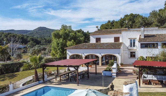 Comfortable villa in Javea, on the Costa Blanca, Spain with private pool for 8 persons