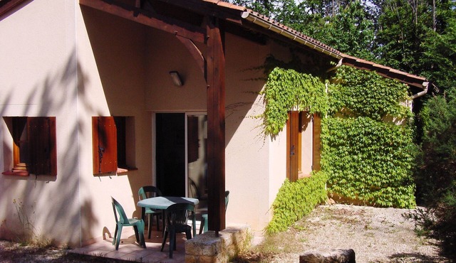 Comfortable villa in truly exceptional Holiday Resort * in Dordogne-Lot