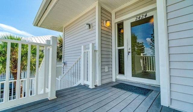 Comfortable villa with unobstructed view of the Gulf on Resort, C2424B