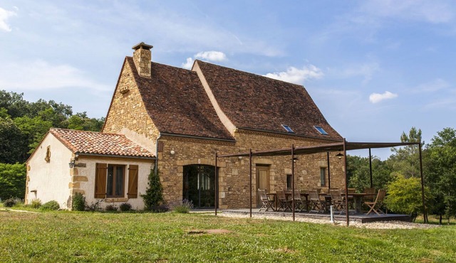 Comfortable villas in the heart of the Périgord forest