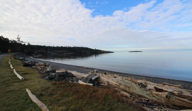 Comfortable waterfront home with stunning views