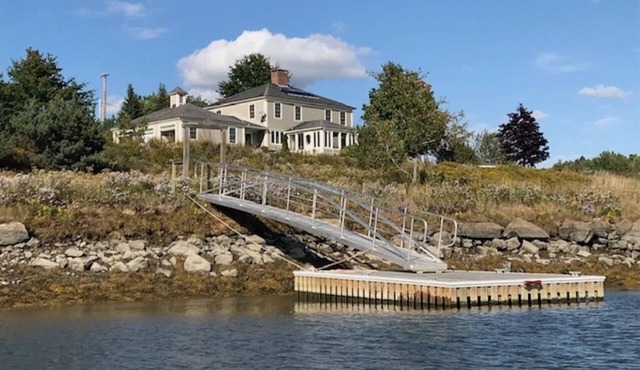 Comfortable Waterfront Home with Spectacular View