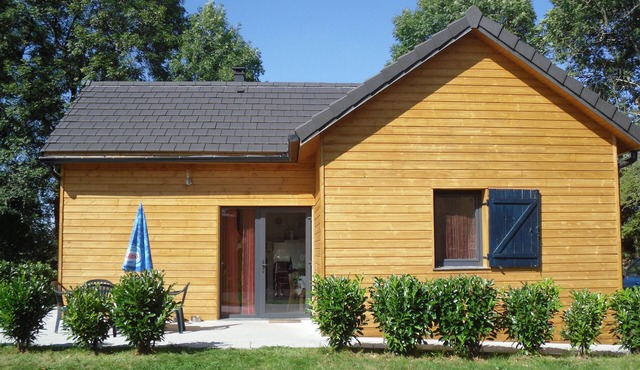 COMFORTABLE WOODEN CHALET GITE WITH PRIVATE SPA IN MAURIAC NEAR SALERS