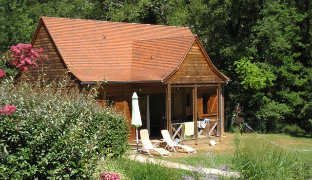 Comfortable wooden gite in the Black Perigord