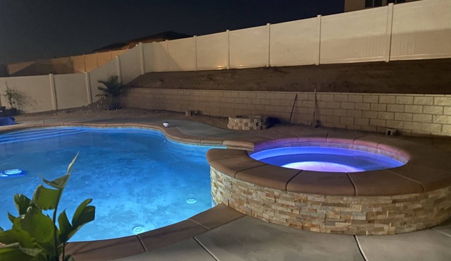 Comfy 1-Bedroom Suite w/Pool & Spa