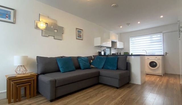 Comfy 2 bed house at Wareham train station; the ‘Gateway to the Purbecks’