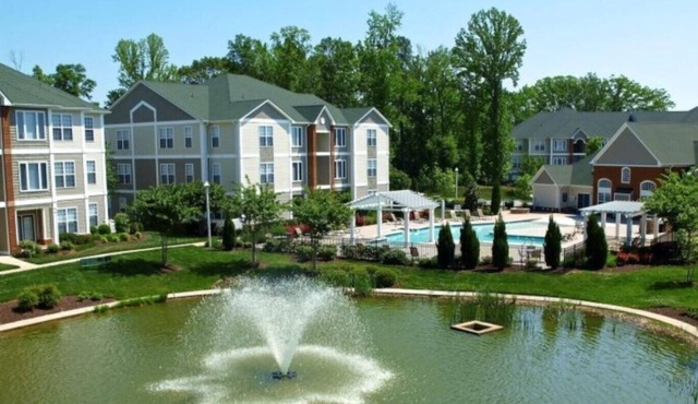 Comfy 2-bedroom 1.5 Bath in a Beautiful community