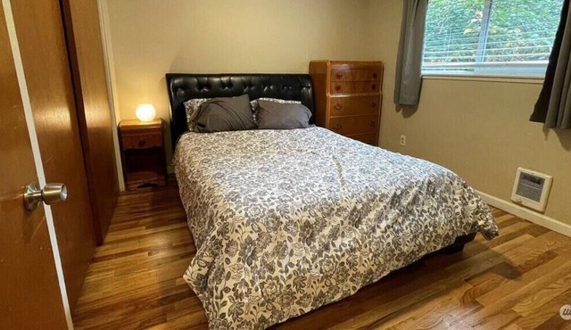 Comfy 2 Bedroom Apartment #4