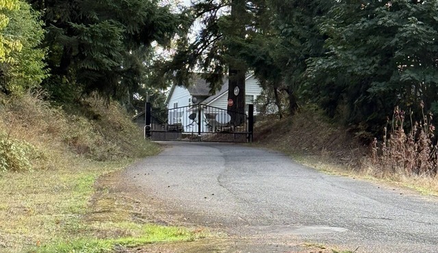 Comfy 2-bedroom home in Sweet Home