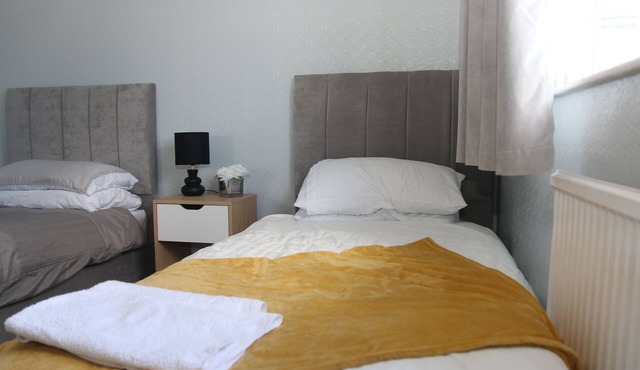 Comfy 2-Bedroom House in Parkgate - Ideal for Contractors/Business Travellers