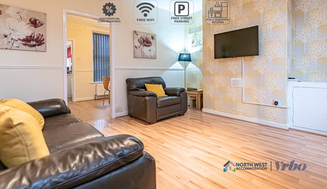 Comfy 2-Bedroom House – Great for NHS, Contractors & Long Stays