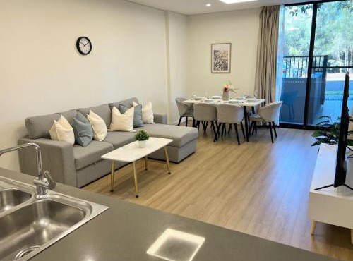 Comfy 3 BED Apt in Homebush