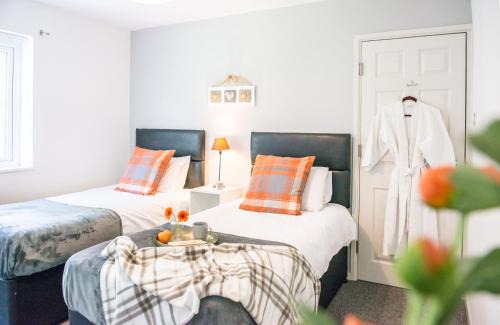 Comfy 3-Bed House near City Centre, sleeps 6