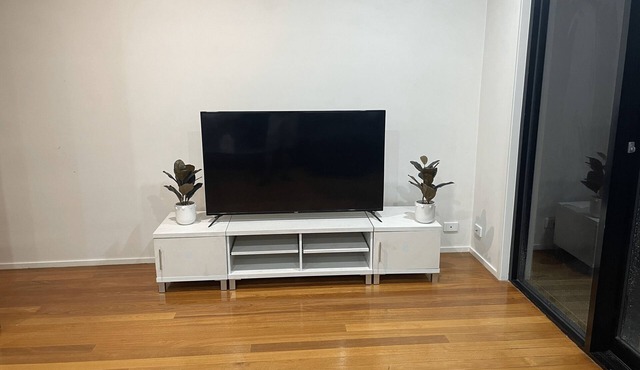 Comfy 3-bedroom building in St Kilda with fitness room, WiFi