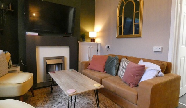 Comfy 3 Bedroom Cottage in Calm Location