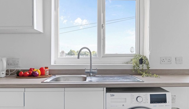 Comfy 3 Bedroom House in Nottingham, Sleeps 6