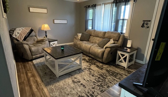 Comfy 3 bedroom house in Colby.