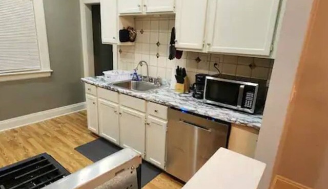 Comfy 3brd in Cleveland Heights