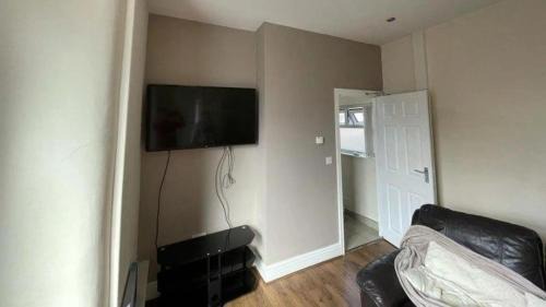 Comfy and cosy 1 bed flat in IG11