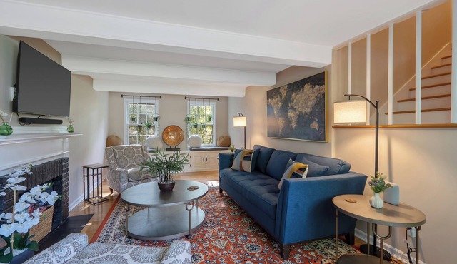 Comfy and cozy 4-bedroom minutes to SU, Hospitals, and downtown Syracuse