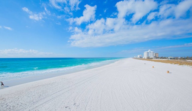 Comfy and Cozy House 3BR 1.5BA - Board games