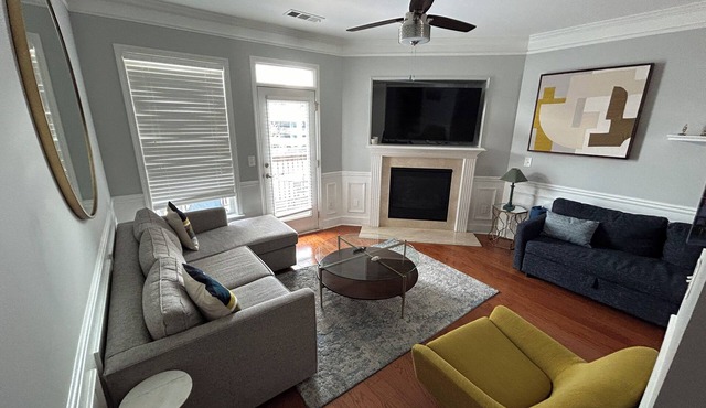 Comfy and Modern 3-bedroom townhome in heart of Atlanta