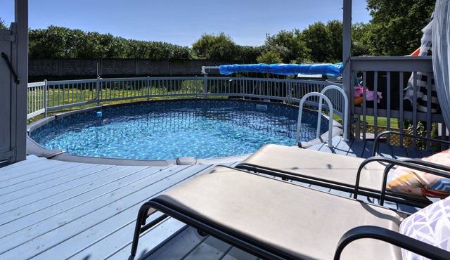 Comfy and Relaxing 2 Bedroom with Pool and Hot Tub