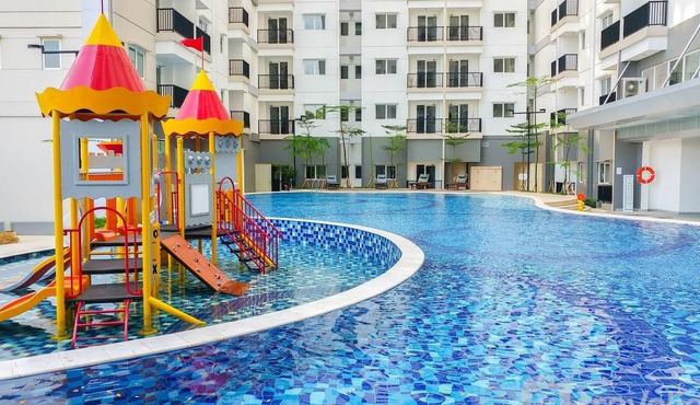 Comfy and Strategic 2BR Apartment at Signature Park Grande