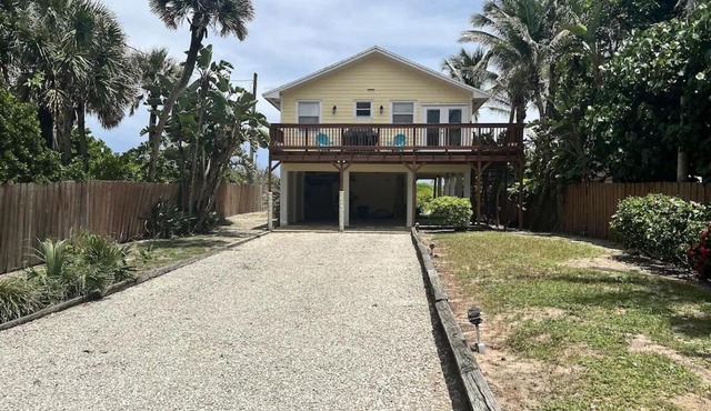 Comfy Beach House on Vero Beach