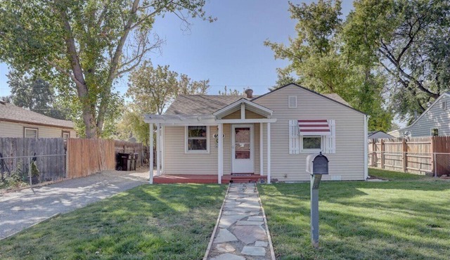 Comfy bungalow and fast Wi-Fi!