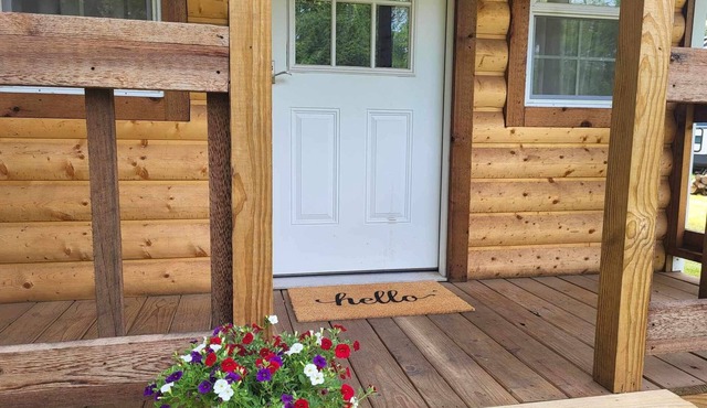 Comfy Cabin golf, fish, Illinois river, ATV, Kayak