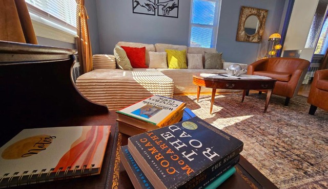 Comfy & Chic Apartment for 2026 World Cup FREE PARKING