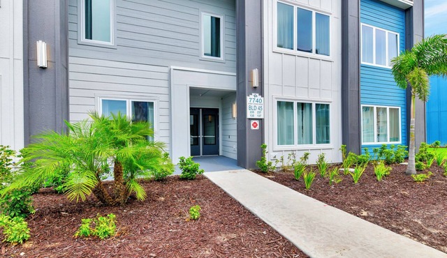 Comfy Condo Retreat near Disney with Resort & Waterpark Access - B45-137