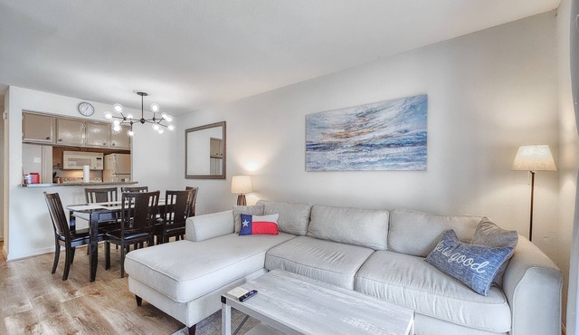 Comfy Condo with Remote Office/Workspace - Closest Condo to Walden Golf Club!
