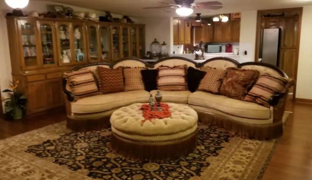Comfy Country Home