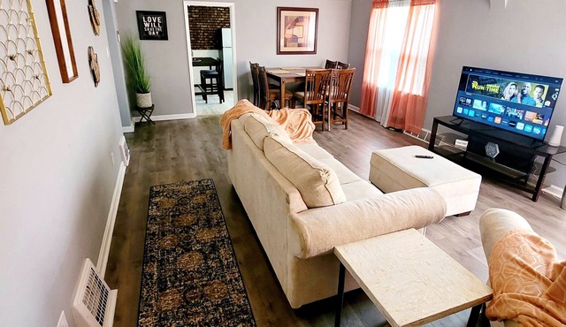 Comfy, Cozy and Clean 3-Bedroom House to Enjoy and Kickback!