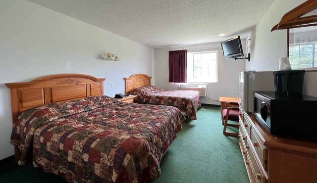 Comfy Double Queen Economy Room with Free Parking!