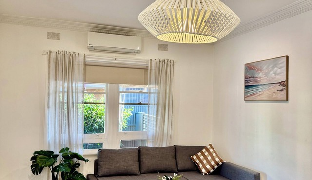 Comfy family home(15 mins to CBD & beach)