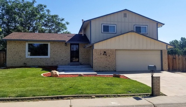 Comfy Get-Away-Home*Spacious 4bdrm*Great Location!!