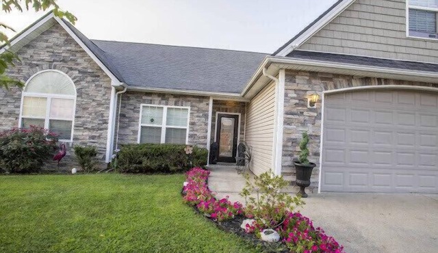 Comfy home in military community