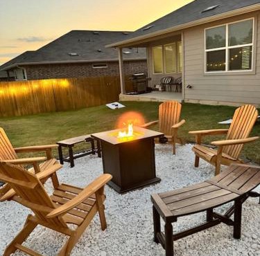 Comfy Home mins from Downtown, UT, Domain & Rodeo
