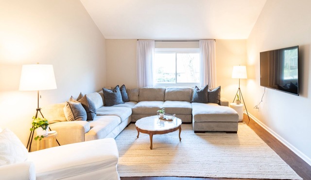 Comfy home, plenty of space, conveniently located!