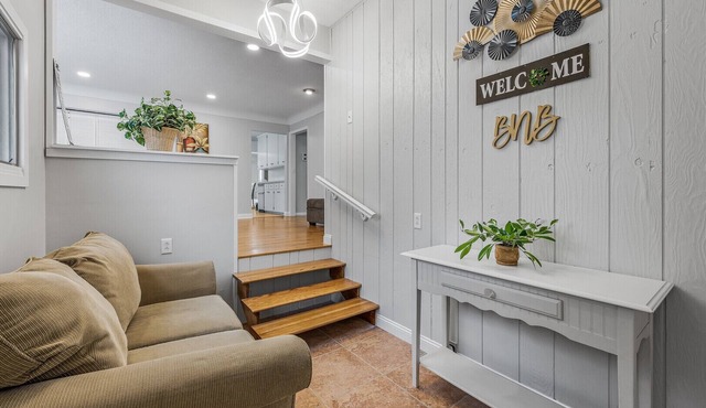 Comfy Homestay- Large Deck & Backyard - near St Paul
