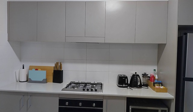 Comfy house facing Sports field