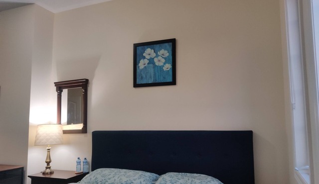 Comfy King size Bedroom in Mississauga near Toronto Pearson Airport.n
