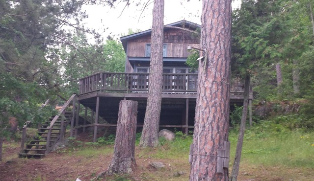 Comfy Lake Vermilion Cabin- Pet-friendly, 3 Bedrooms