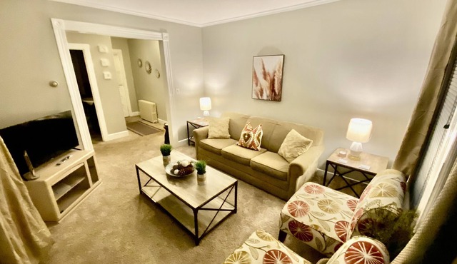 Comfy near Middlesex Hospital